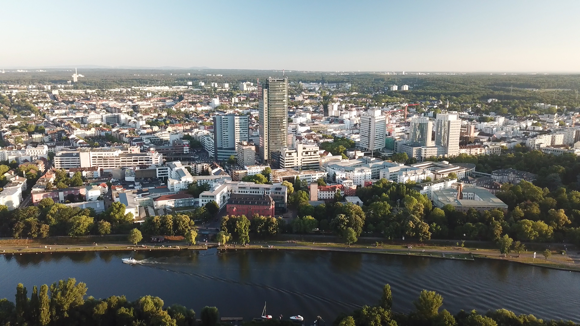 Stadtmotiv in Offenbach am Main – Offenbach am main from drone